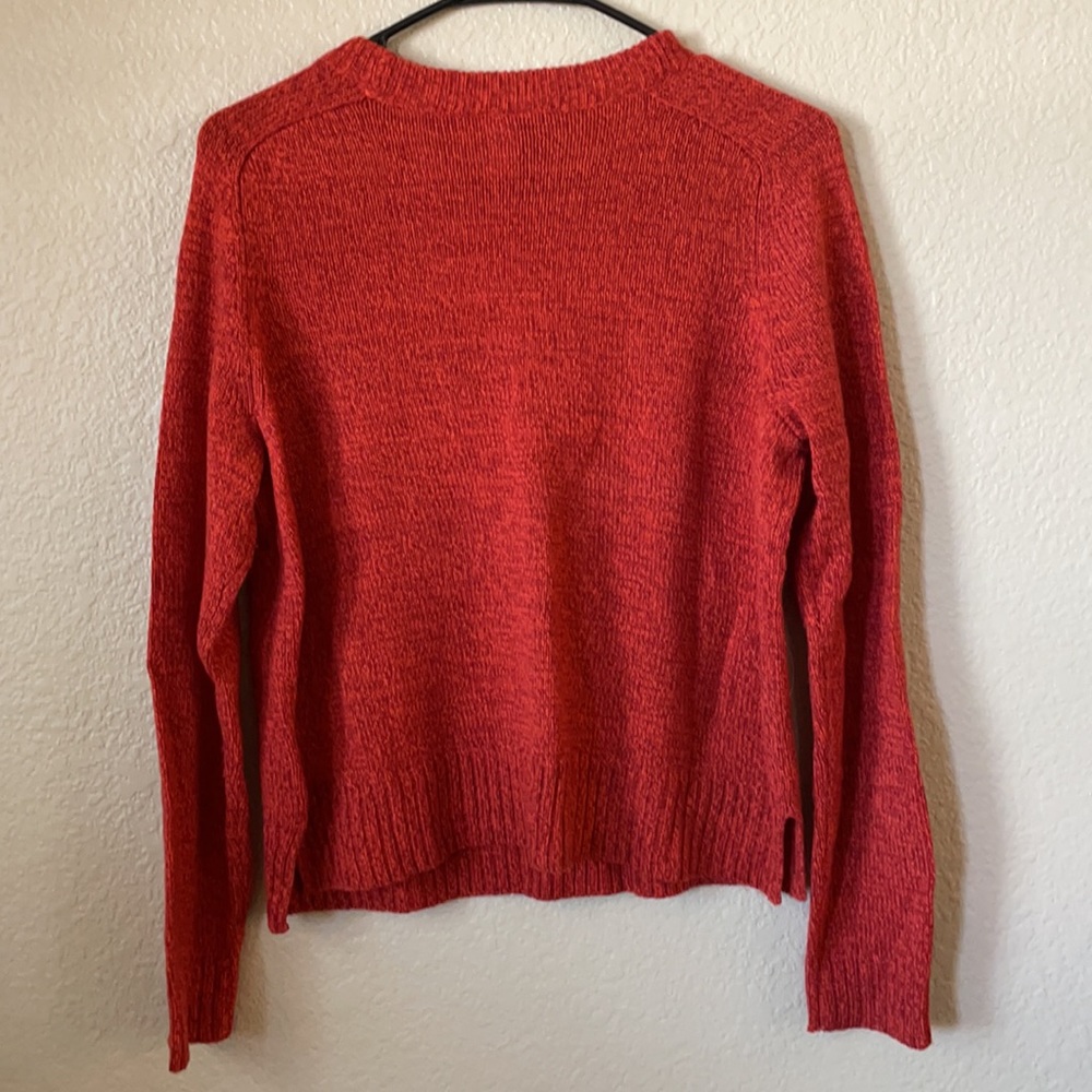 Divided sweater - Picture 3 of 3
